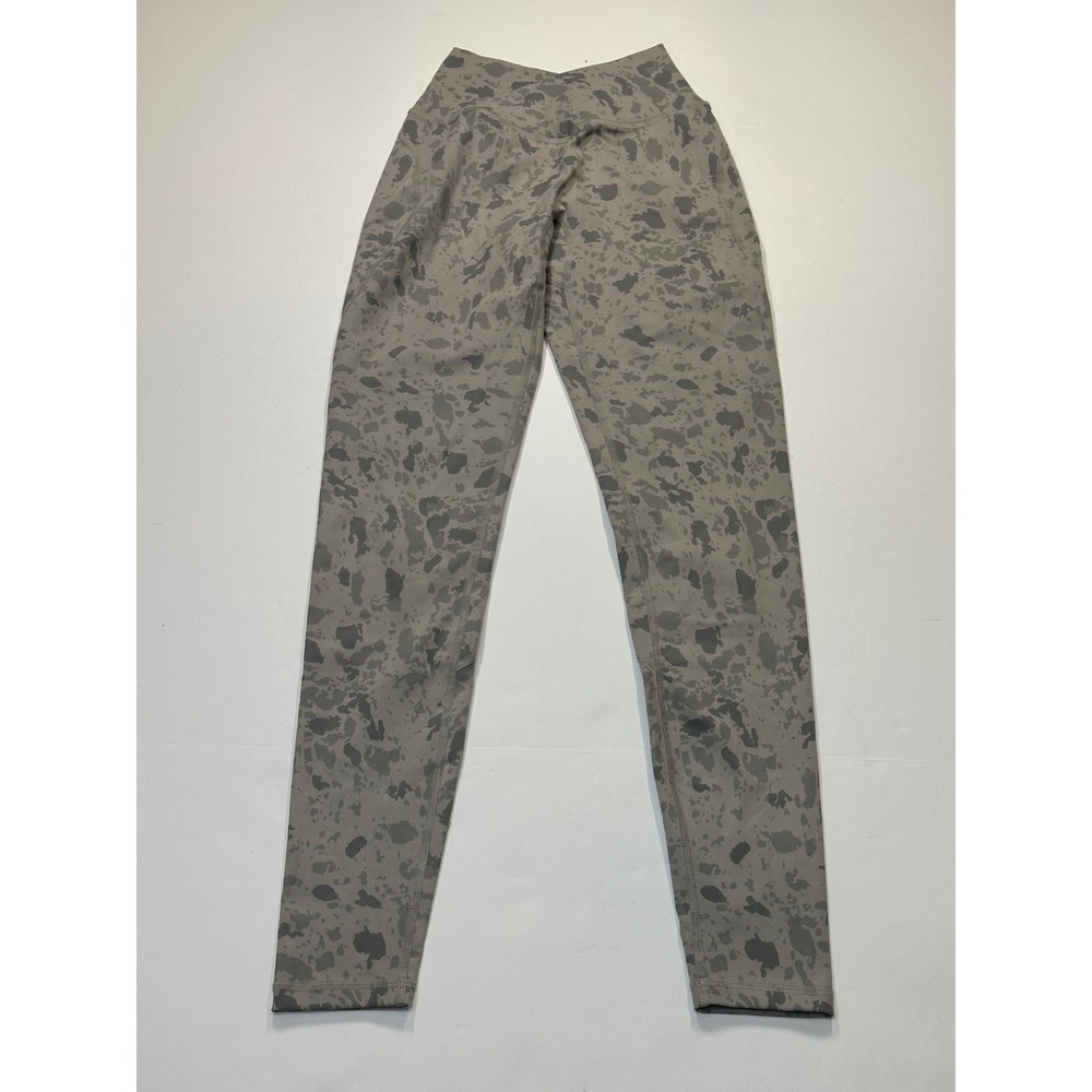 Alphalete Surface Power Crossover Leggings Silver Camo Grey Pebble Print XS